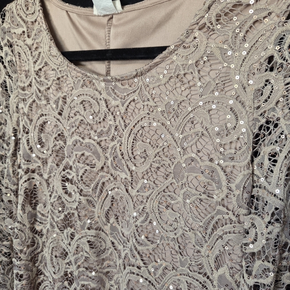 Brittany Black Neutral Sequin Top Size Large